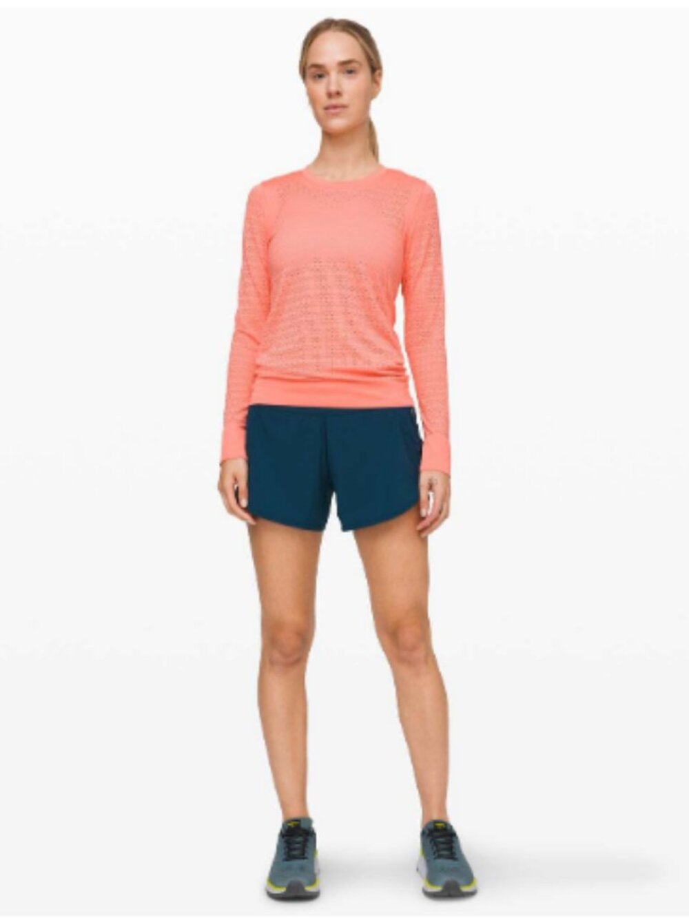 Lululemon Tracker Short V *4" Night Diver (Navy); EUC; Size 16